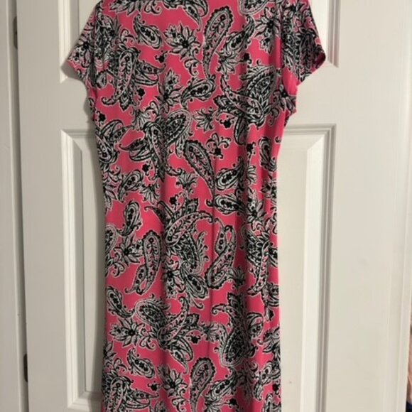 Jones New York Siz L Faux Wrap Dress Pink with Black Paisley - EUC - Picture 3 of 3